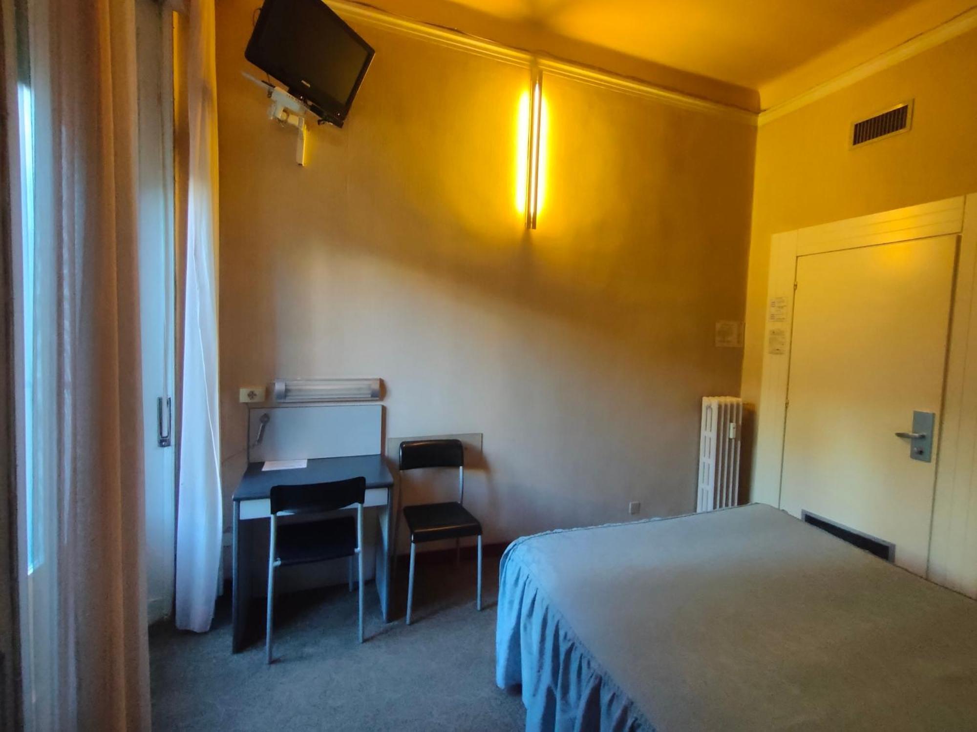 Hotel Ada Milaan Buitenkant foto