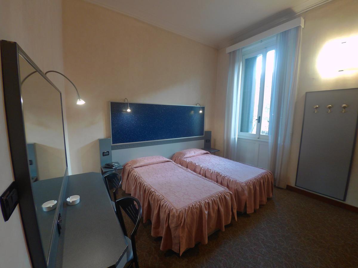 Hotel Ada Milaan Buitenkant foto
